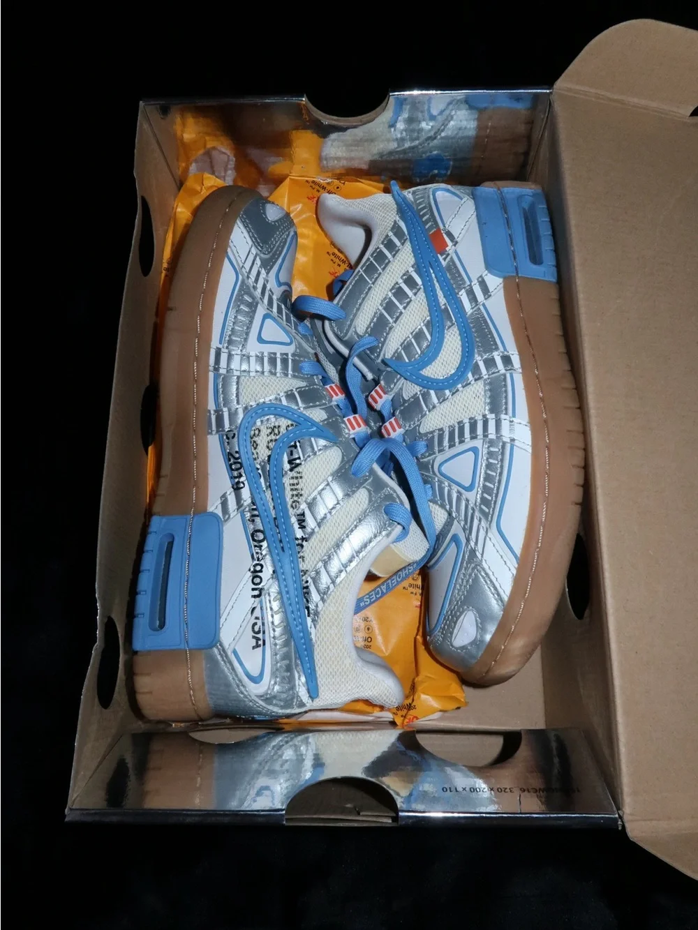 Off-White x Nike Air Rubber Dunk 'University Blue'